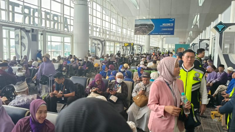 Polda Sumut Kawal Ketat Pemberangkatan Kembali 442 Jemaah Haji dari Bandara Kualanamu Pasca Ancaman Bom