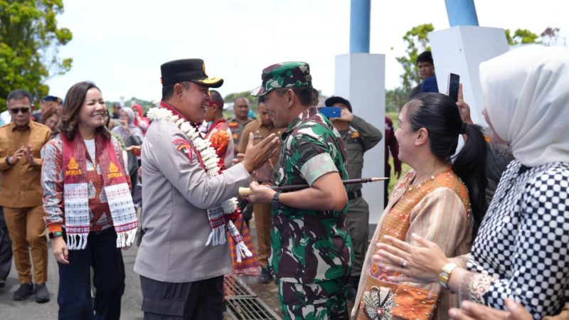 Kapolda Sumut Disambut Hangat Forkopimda Saat Tiba di Tapanuli Tengah