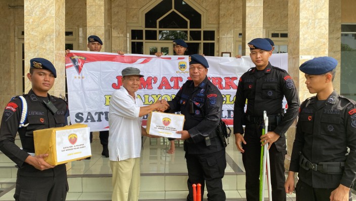 Langkah Berkah di Hari Jum’at! Brimob Polda Sumut Tebar Kebaikan Sambut HUT Ke-80 Korps Brimob Polri