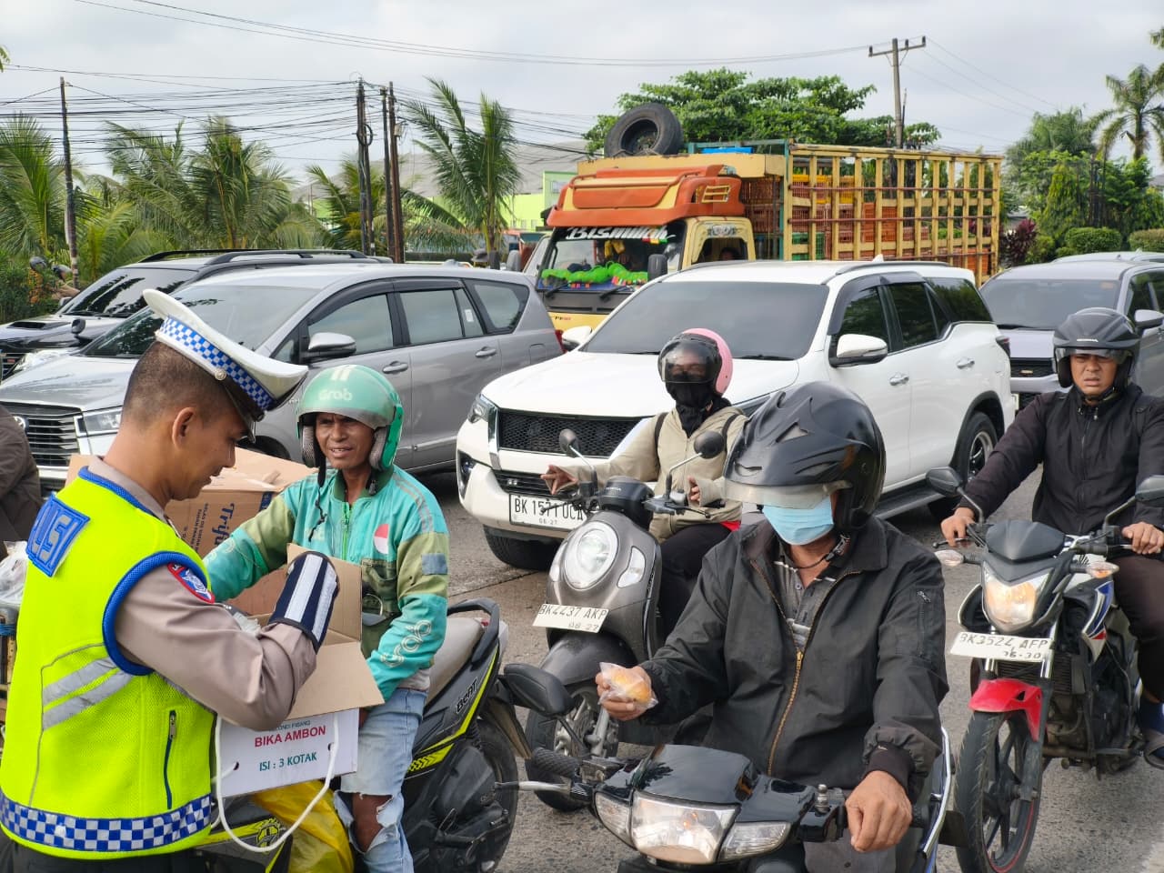 Wujudkan Keselamatan Berlalulintas, Kegiatan Humanis dan Edukasi Terus Digencarkan pada Operasi Zebra 2025