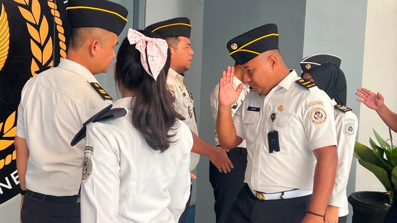 Teguhkan Komitmen Pelayanan Prima, Kasubsi Bimbingan Kegiatan Pimpin Apel Pagi Rutan Batam