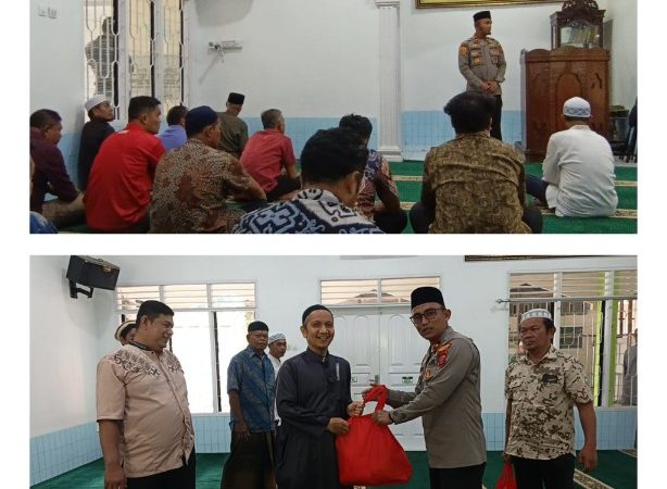 Kapolsek Medan Baru Sholat Jumat dan Himbau Kamtibmas ke Jemaah Masjid Baitussalih
