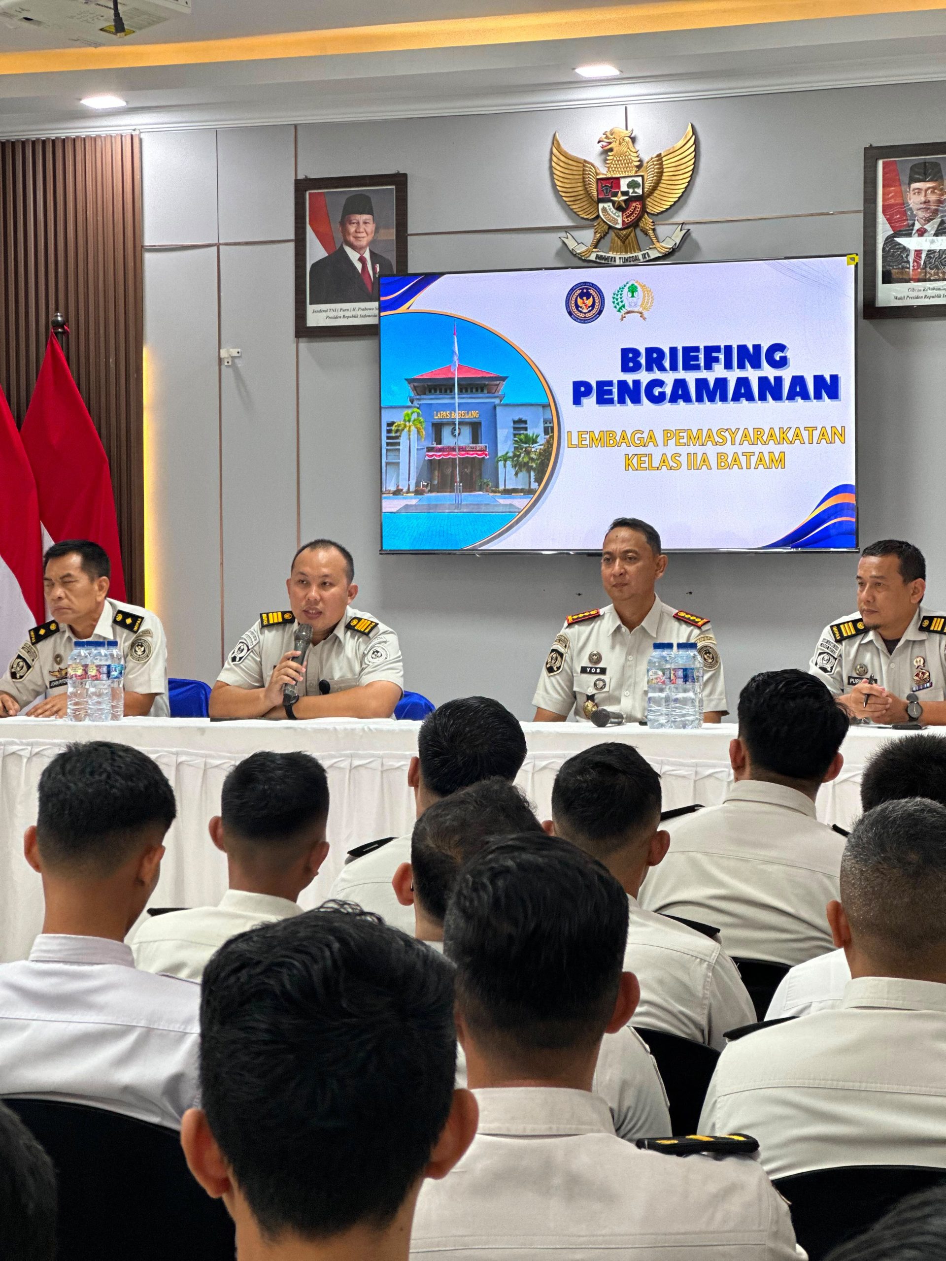 Lapas Kelas IIA Batam Perkuat Integritas dan Kekompakan Jajaran Pengamanan Melalui Briefing Pengamanan